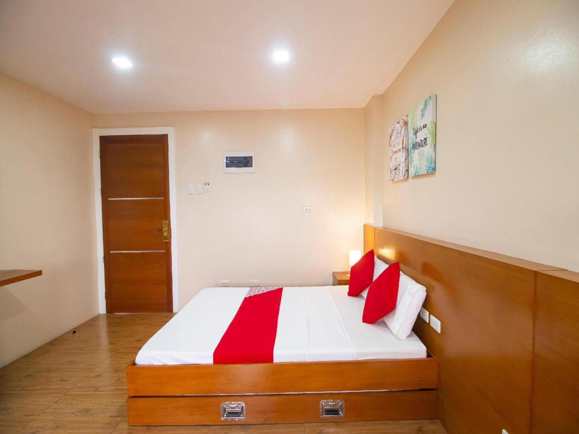 Super Oyo 832 The Teepee Place Hostel & Residence Inn Cebu Extérieur photo