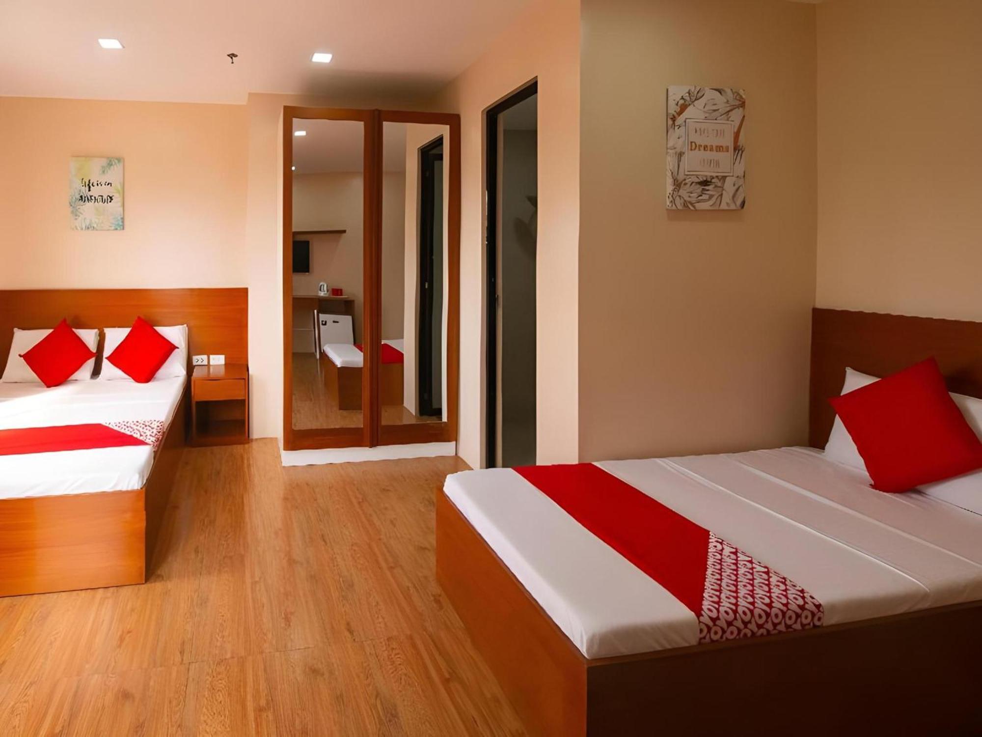 Super Oyo 832 The Teepee Place Hostel & Residence Inn Cebu Extérieur photo
