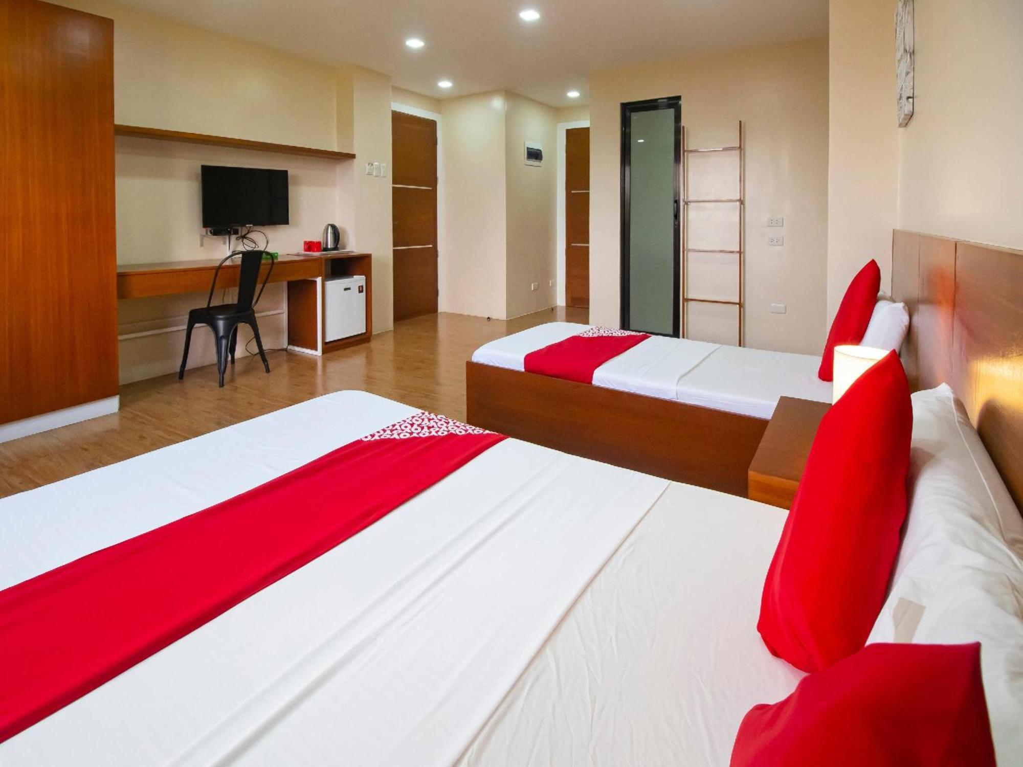 Super Oyo 832 The Teepee Place Hostel & Residence Inn Cebu Extérieur photo