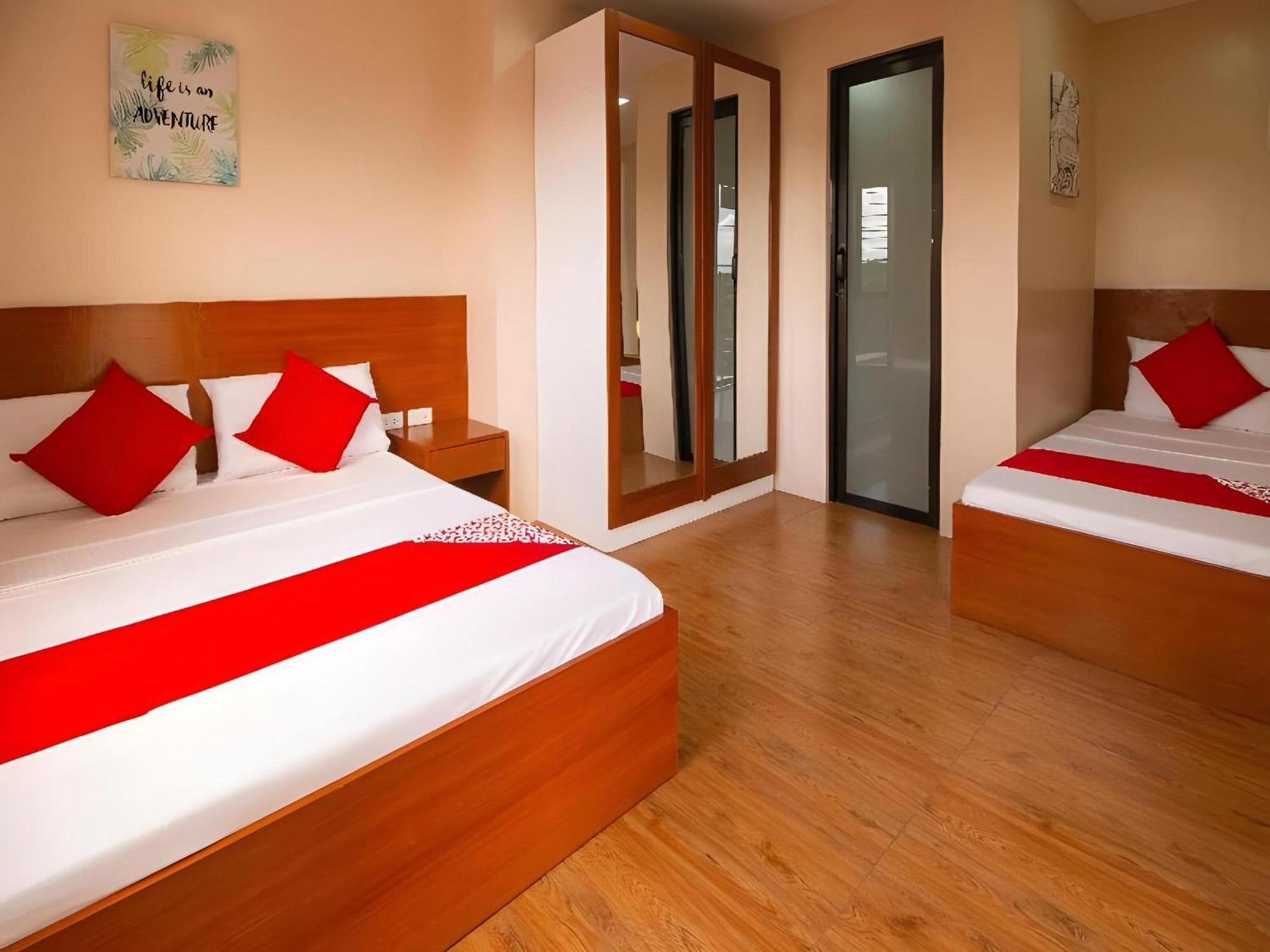 Super Oyo 832 The Teepee Place Hostel & Residence Inn Cebu Extérieur photo